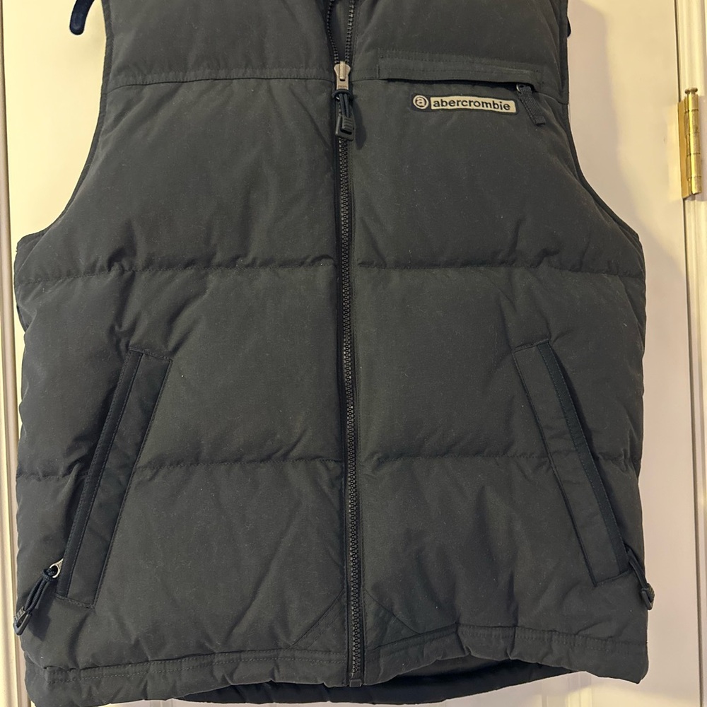 Abercrombie Navy puffer vest